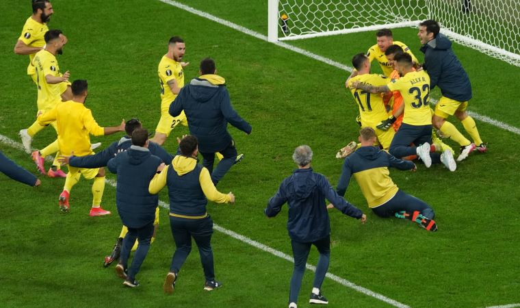 Manchester United'i deviren Villarreal UEFA Kupası'nı kazandı