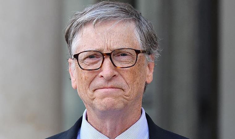 Bill Gates'in servetini yöneten Larson'a mobbing suçlaması
