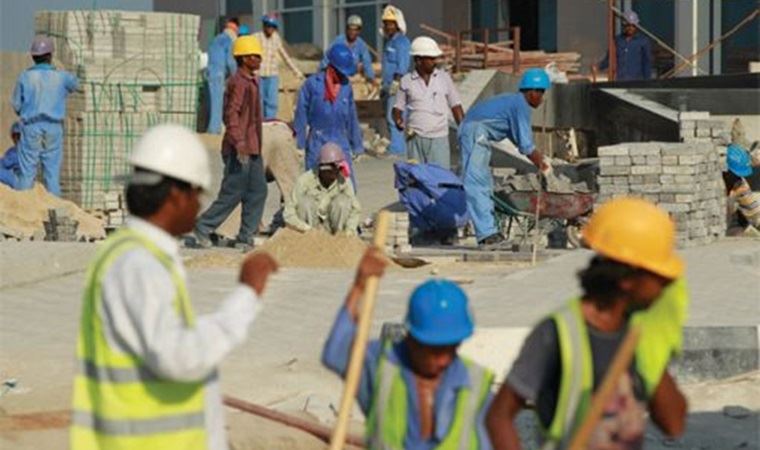 Katar'da Dünya Kupası şantiyelerinde çalışan gurbetçi işçiler eyleme başladı: 