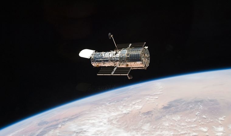 NASA, Hubble Uzay Teleskobu gözlemlerini bilgisayarda çıkan sorun nedeniyle durdurdu