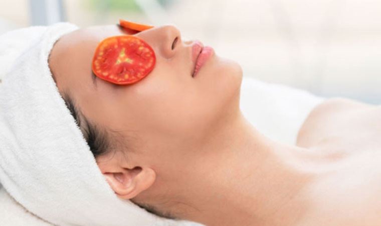 Uzmanından cilt ve vücut bakımı için 'domates maskesi' tavsiyesi