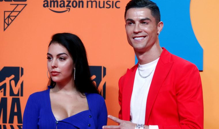 Cristiano Ronaldo ile Georgina Rodriguez''in aşkları belgesel oluyor
