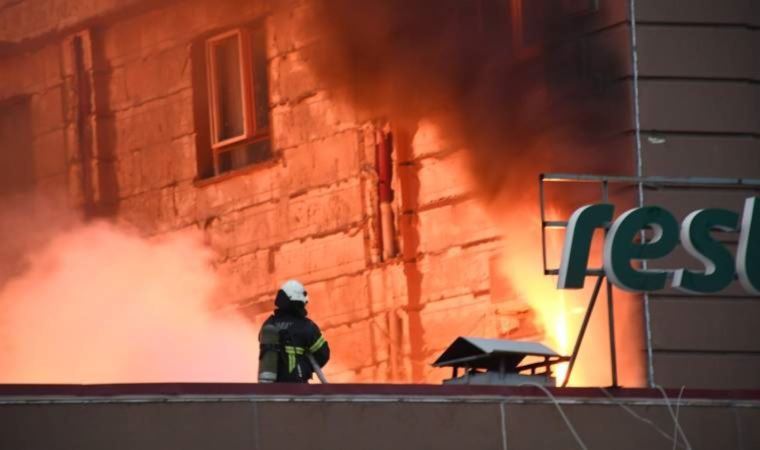 Son dakika | Aksaray’da benzin istasyonunun restoran ve oteli alev alev yandı