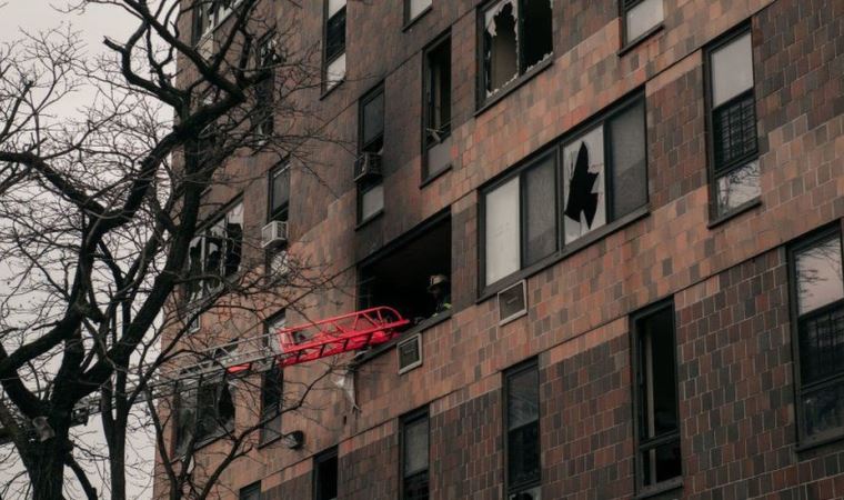 New York'taki yangında 9'u çocuk 19 kişi hayatını kaybetti