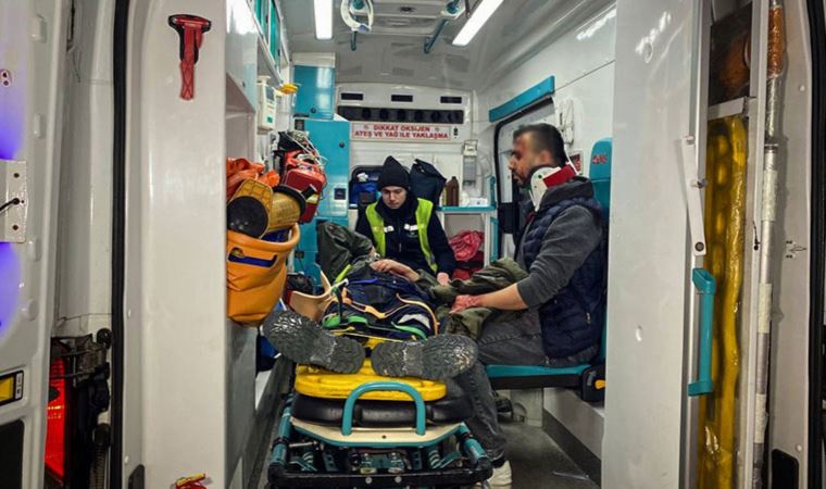 Bursa'da işçilere otomobil çarptı, 6 kişi yaralandı