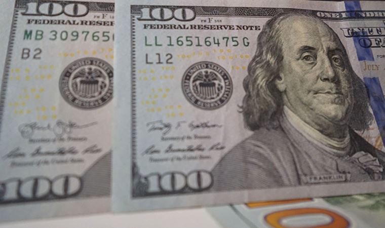 Uzmanlar, dolar kurunda yaşanan düşüşün ve yükselişin nedenlerini sıraladı