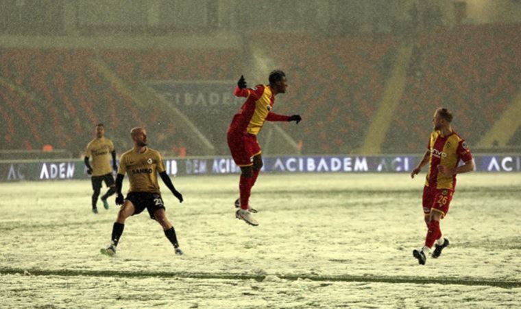 TFF maçı erteledi... Beşiktaş maçının saati değişti