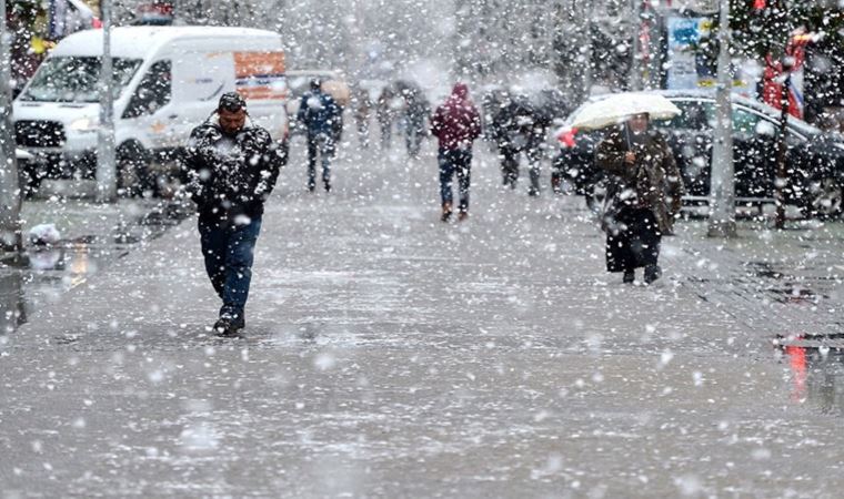 İstanbul'da kar ne zaman başlayacak? Meteoroloji uzmanı yarın için uyardı