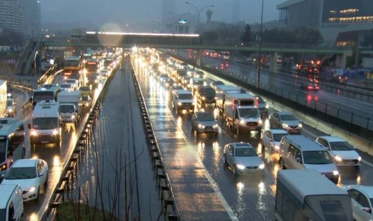 Son Dakika | İstanbul'da trafik durma noktasına geldi!