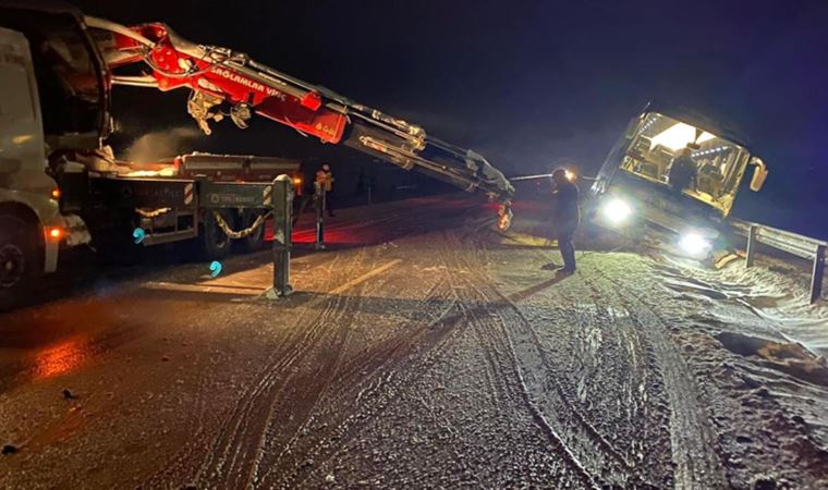 Afyonkarahisar’da kar kazası: 40 yolcu ölümden döndü