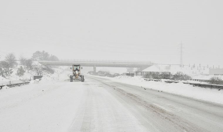 Karayolları Genel Müdürlüğü paylaştı: İşte kapanan yollar!