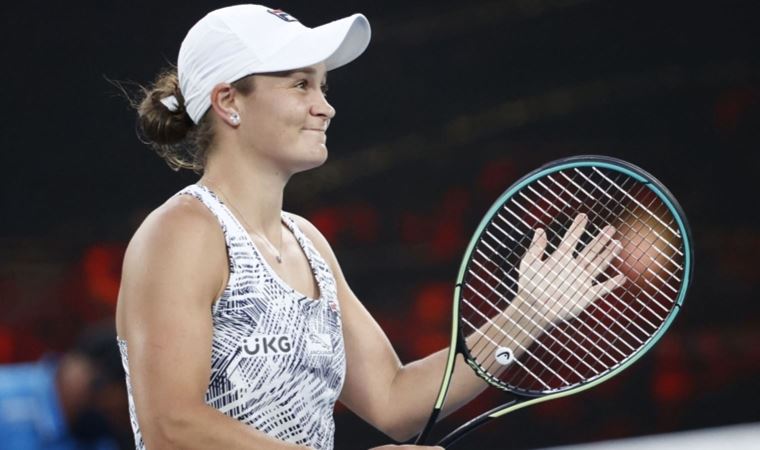 Avustralyalı tenisçi emin adımlarla ilerliyor