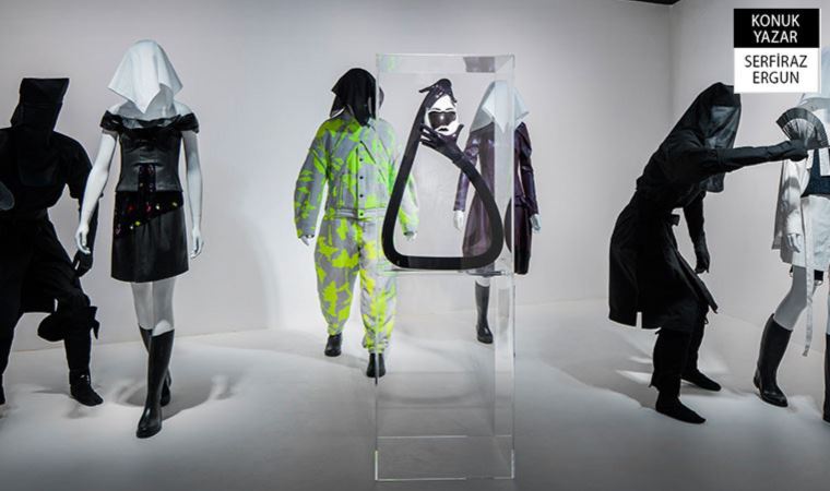 Hüseyin Çağlayan, Şanghay Elektrik Santralı Sanat Müzesi’nde sergi açtı