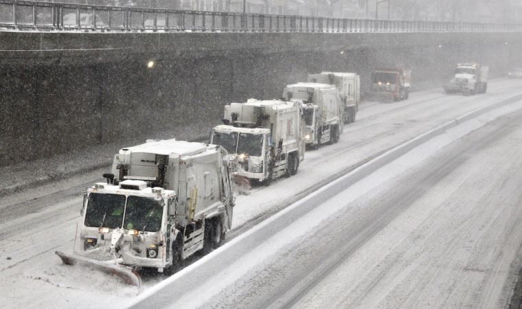 New York’ta şiddetli kar yağışına çözüm