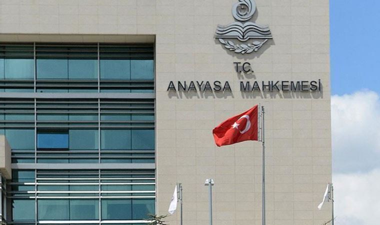 Yerine AKP'ye yakın isim seçilmişti: AYM üyesi Akıncı emekliye ayrıldı