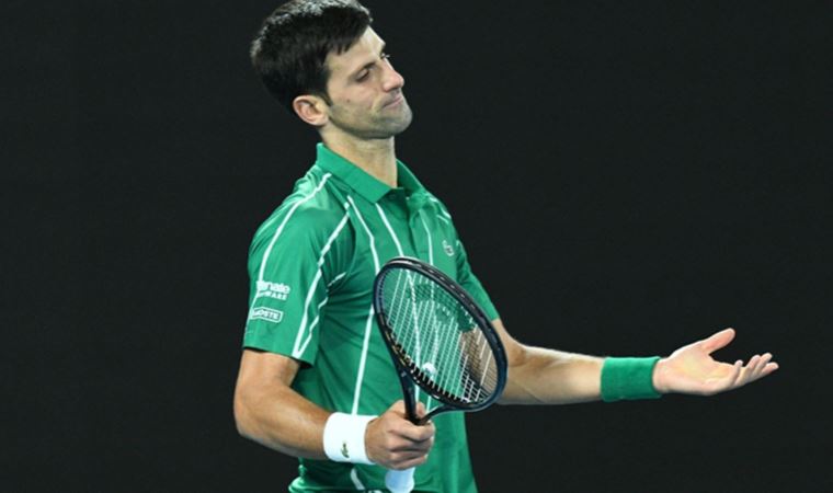 Sırp tenisçi Djokovic'in Avustralya'ya giriş vizesi iptal edildi