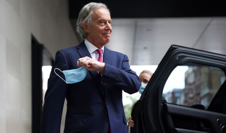 Tony Blair'ın Irak'ın işgalinin yasal olmadığına ilişkin notun yakılmasını istediği iddiası