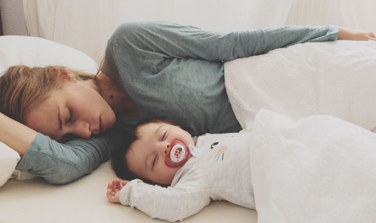 Sağlıklı bebek uykusu nasıl olmalıdır? Mitler ve gerçekler