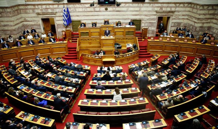 Yunanistan'dan 'savunma kalkanını güçlendirecek' tasarıya onay