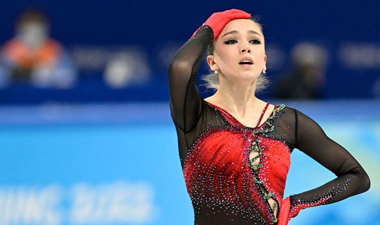Rus patenci Valieva, doping tartışmalarının gölgesinde madalya kazanamadı