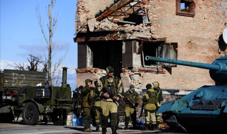 Donetsk: Bölge sakinlerini Rusya'ya tahliye etmeye başladık