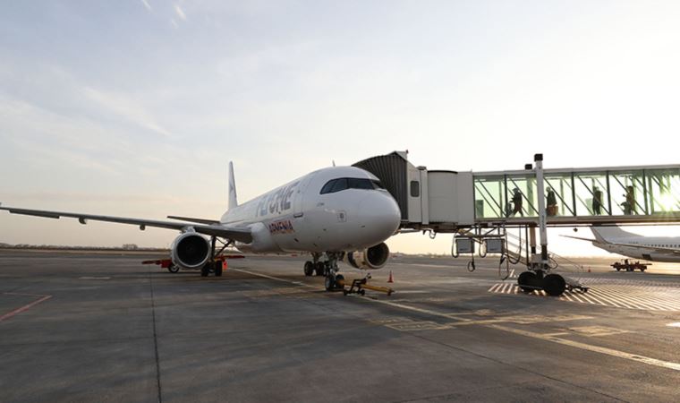 Tarihi uçuş yapıldı: Erivan'dan kalkan uçak İstanbul Havalimanı'na indi