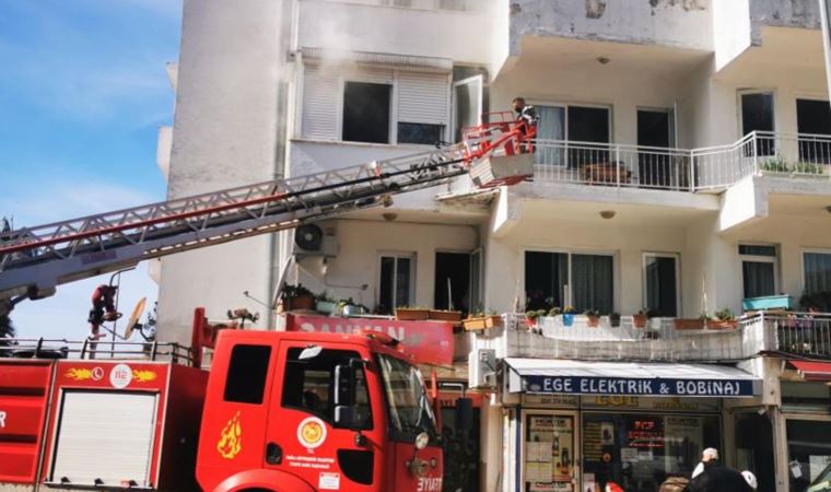 Marmaris'te korkutan yangın: Aspiratör birden alev aldı