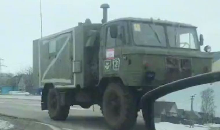 Ukrayna sınırı yakınlarındaki Rus araçlarında neden 'Z' işareti var?