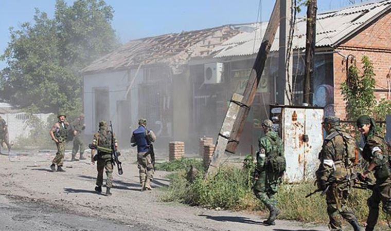 Donetsk'te gerilim tırmanıyor... Önce top atışı, ardından çok sayıda patlama