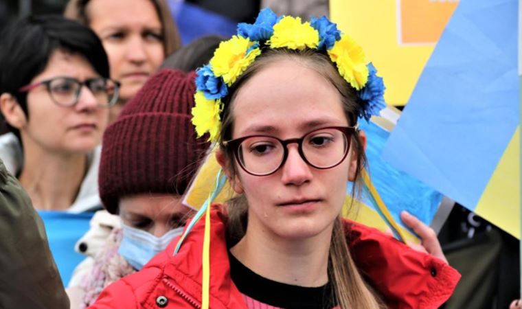 Ukraynalı vatandaşlardan Rusya’nın başlattığı operasyona gözyaşları arasında tepki