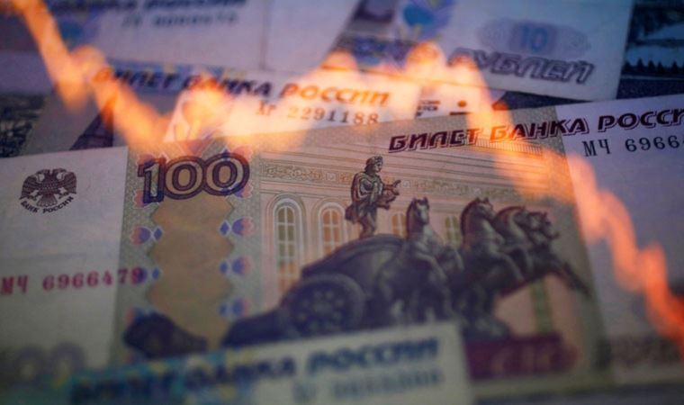 Rusya’da ruble ve borsa toparlanıyor: Şok faiz artışı yaşanabilir