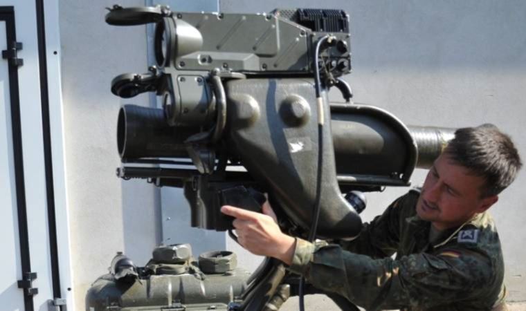 Almanya, Hollanda üzerinden Ukrayna’ya tanksavar füzesi gönderecek
