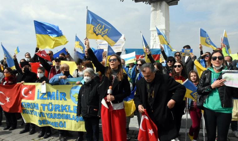 İzmir'de yaşayan Ukraynalılardan 'Savaşı durdurun' çağrısı