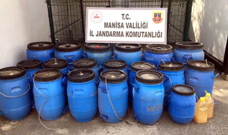 Manisa'da 1,5 ton sahte içki ele geçirildi