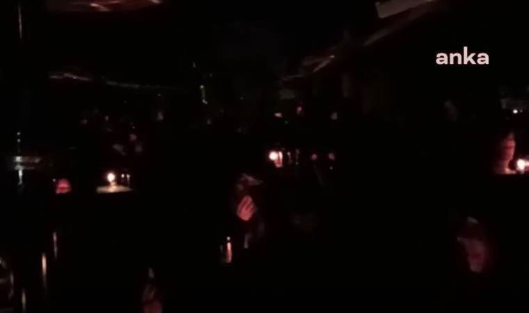 Bursa esnafı elektrik zamlarını ışık kapatarak protesto etti