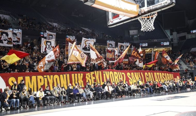 Galatasaray Nef-Anadolu Efes mücadelesi nefesleri kesti