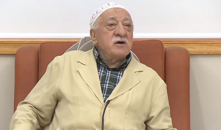 Ahmet Hakan'a Berat Albayrak'ın babası yollamış: İşte Fetullah Gülen'in gençlik fotoğrafı