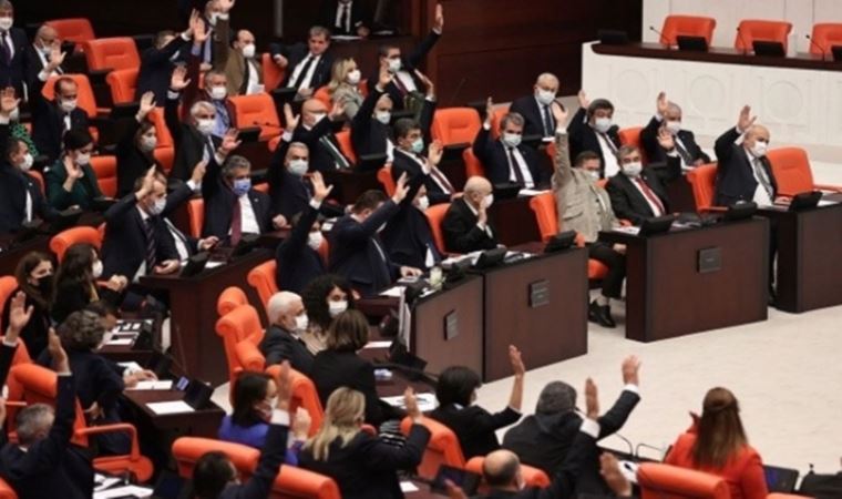 "Bebek bezinden vergi alınmasın" teklifi AKP ve MHP oylarıyla reddedildi