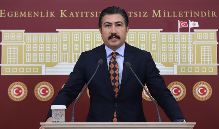 AKP'li Cahit Özkan'ın hedefi Ahmet Davutoğlu: Tebrik etmek lazım...