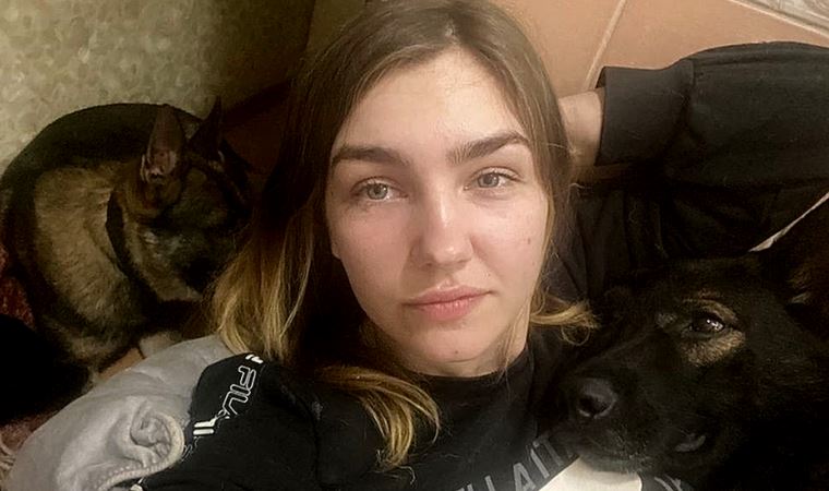 Ukrayna'nın işgali: ‘Yaşadığım kent bombalanıyor ama Rusya’da yaşayan annem bana inanmıyor’