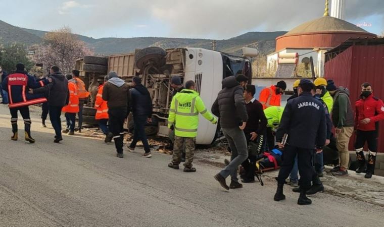 Akkuyu'da işçi servisi kazası: 13 işçi yaralandı