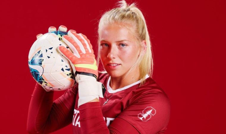 Stanford Üniversitesi Kadın Futbol Takımı'nın kaptanı Katie Meyer 22 yaşında yaşamını yitirdi