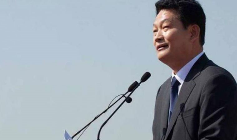 Güney Kore'de iktidar partisi liderine silahlı saldırı
