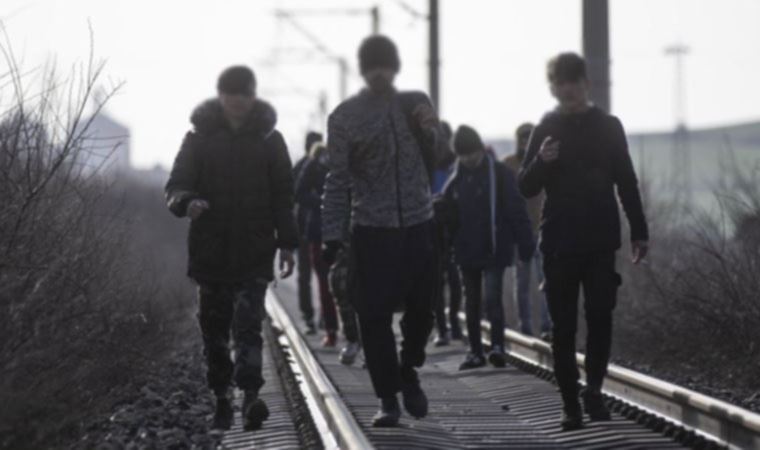 Meksika'da 5 göçmen, yük treni vagonunda havasızlık sonucu öldü