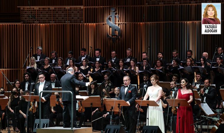 Atatürk’ün ülkeyi gençlere emanetini orkestra ve solistler seslendirdi