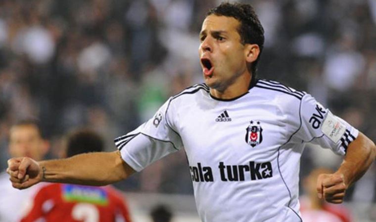 Beşiktaş'ın eski yıldızı Bobo futbolu bırakıyor