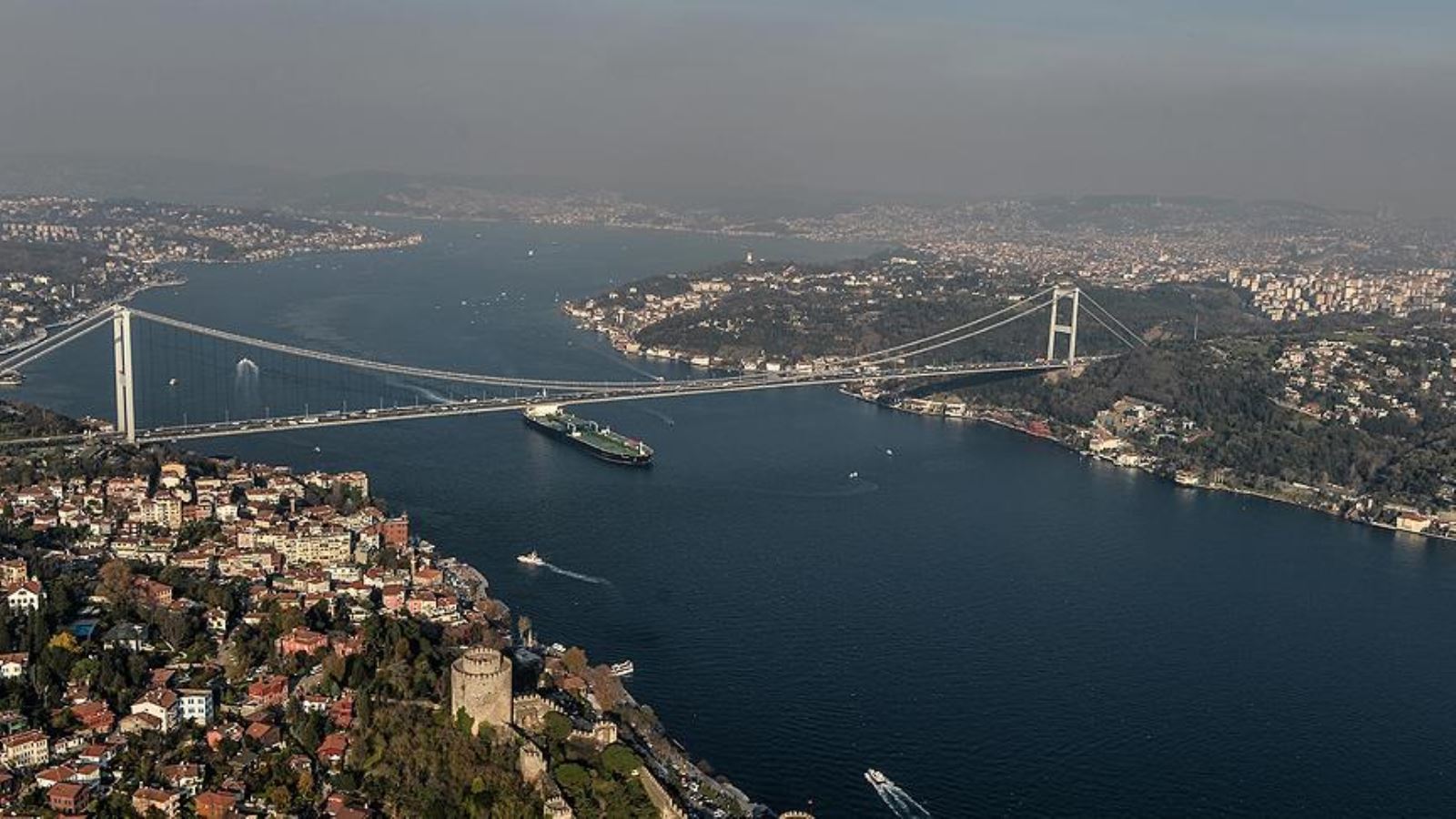 <p><strong>3) İstanbul</strong> </p><p>Nisan 2021 metrekare fiyatı: 25</p><p>Nisan 2022 metrekare fiyatı: 60</p><p>Yıllık Kira Artışları (%): 140</p>