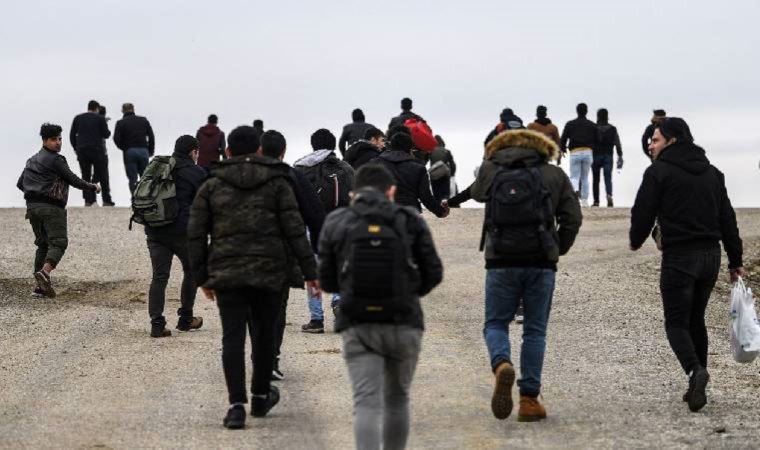 Son bir haftada 2 bin 391 düzensiz göçmen sınır dışı edildi