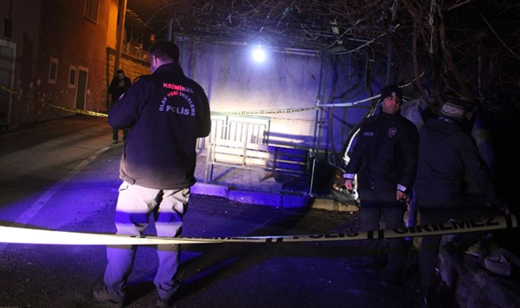 Kayseri'de bir bankın yanında erkek cesedi bulundu