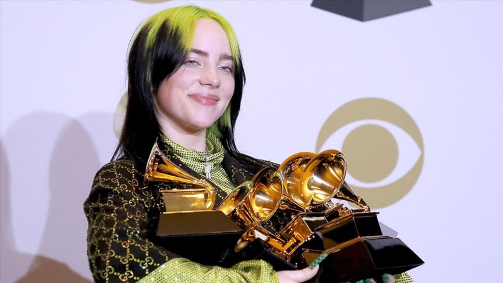 <p><strong>9. BILLIE EILISH</strong></p>